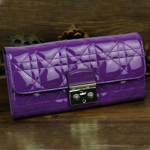 Replica purple handbagsReplica dior pure poisonReplica carpisa bags.